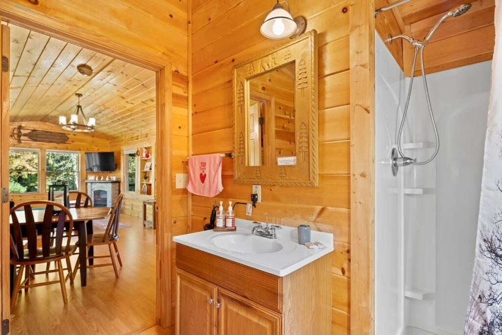 Вилла Dream Weaver Cabin Candler Экстерьер фото